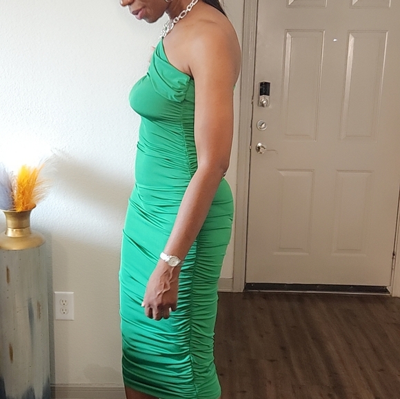 Treasured Kelly Green Dress - Picture 5 of 5